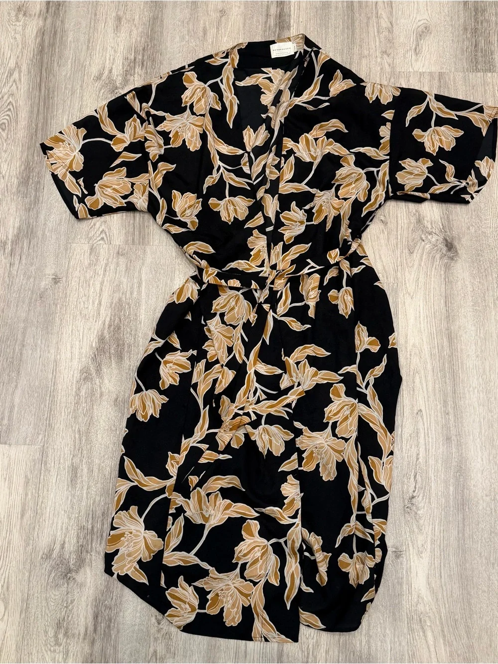 Maison du Soir Floral Kimono Robe Cover Up S/M Black‎ Tan Tie Waist